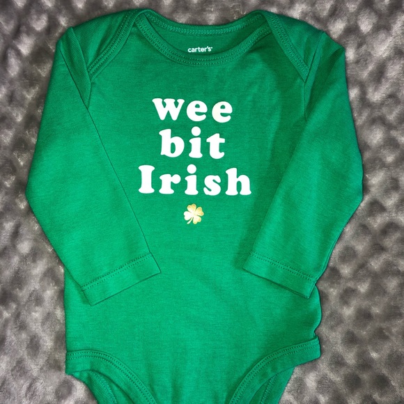 2 St. Patrick’s Day onesies - Picture 2 of 4